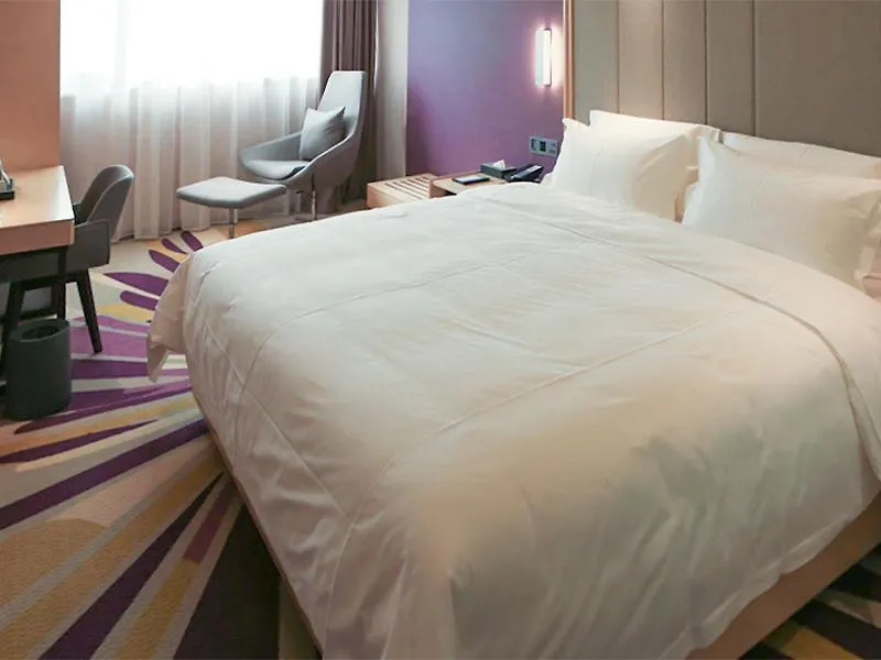 Lavande Hotel Zhengzhou Longhai West Road Subway Station